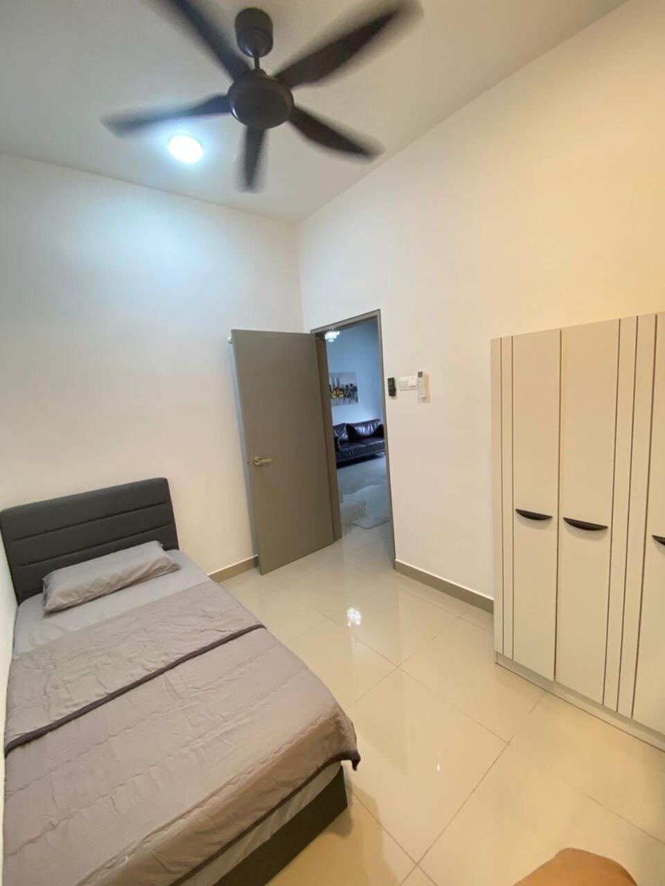 Mj Homestay 99 Batu Caves Kl North 99Residence 3R2B Kuala Lumpur Buitenkant foto